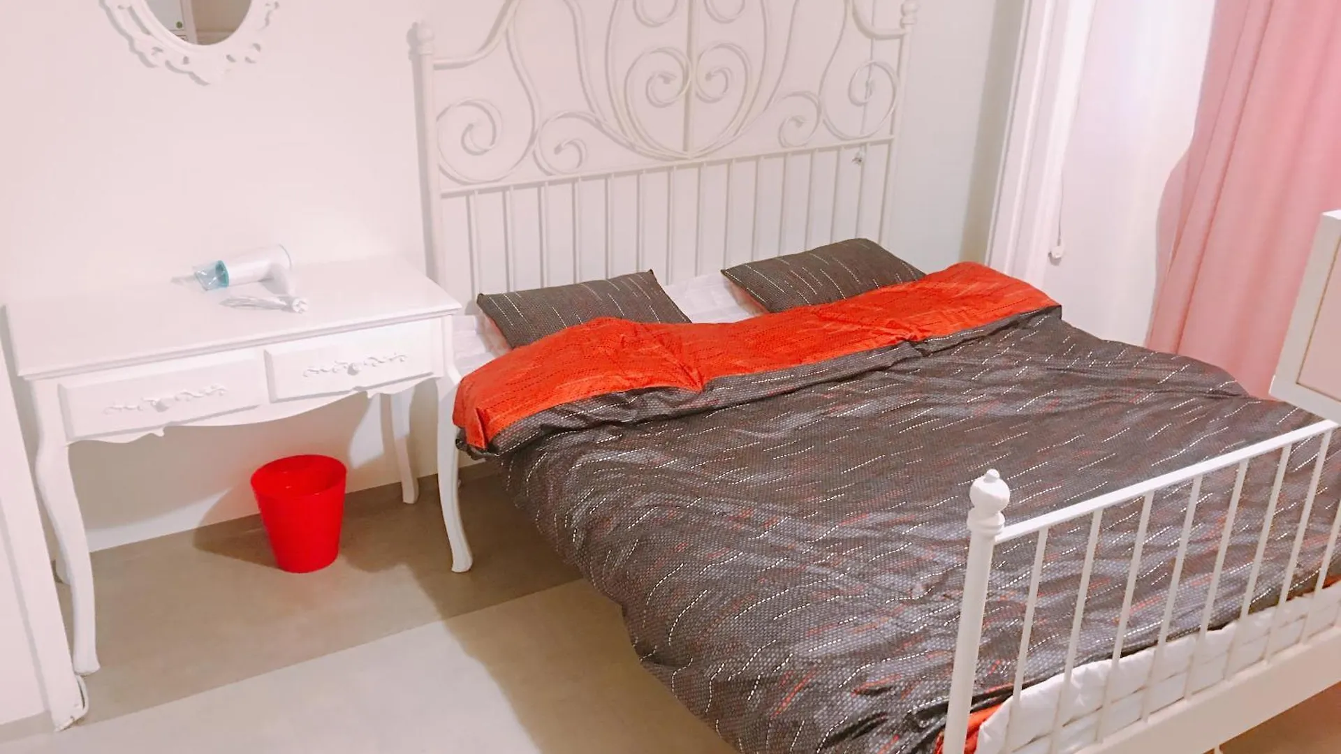 Lux Guesthouse Seoul
